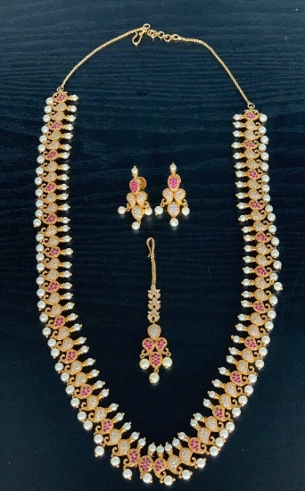 Picture of Beautiful Premium quality pearl long haram set.