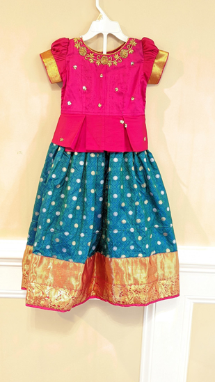 Picture of Pure kanchi pattu langa with maggam work on pink peplum style blouse 3T