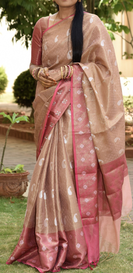 Picture of Gold and pink color saree