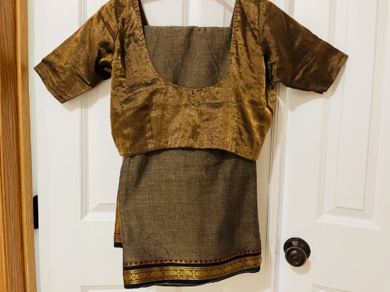 PunarviAuthentic PreLoved SustainableBeautiful Narayanpet With Big Tissue Border With 2 Blouses