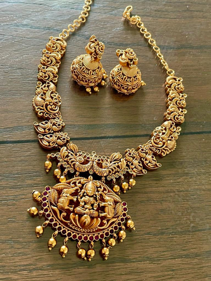 Picture of Nakshi finish goddess Lakshmi short neckpiece with jhumkis