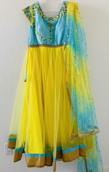 Picture of Beautiful blue and yellow work dress