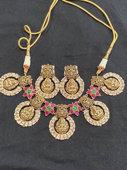 Picture of Lakshmi devi kundan necklace