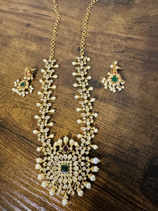 Picture of Multicolour pearl necklace