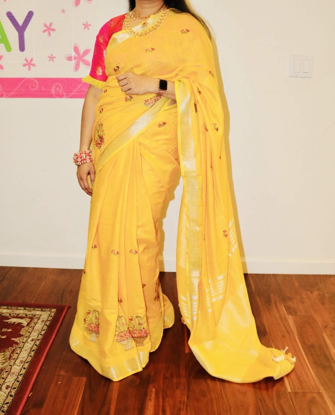 Picture of Pure Linen saree with pure Benaras pattu blouse