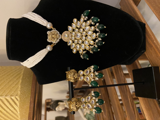 Picture of Sabyasachi inspired necklace with earrings