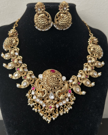 Picture of Jadau nakshi necklace set