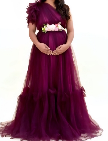 Picture of Maternity shoot gown