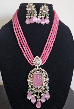 Picture of Pastel Pink onyx beads mala with polki pendant and earrings 