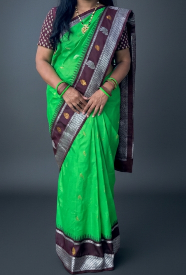Picture of Never worn Semi Gadwal Silk Saree