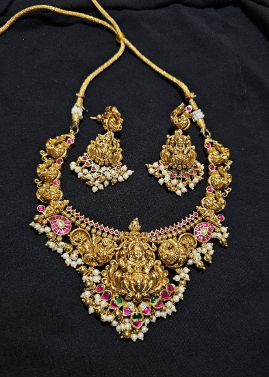 Picture of Elegant jadau lakshmi neckset