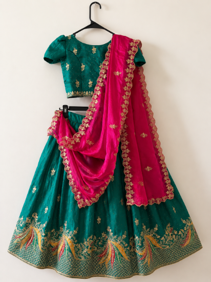Picture of Trending space silk kids half saree 8-10Y