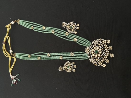 Picture of Beads haram set