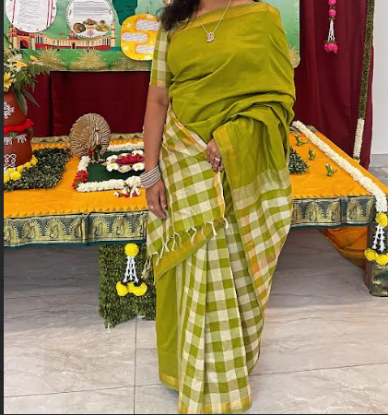 Picture of Uppada Silk Cotton - Partly Pallu saree - Cream with green checks