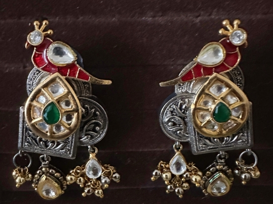 Picture of Dual tone earrings