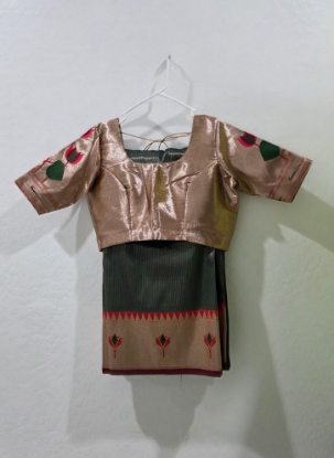 Picture of Never worn bottle green banaras zari lines saree with paithani border