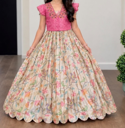 Picture of Floral tissue lehanga with maggam work blouse 8-10Y